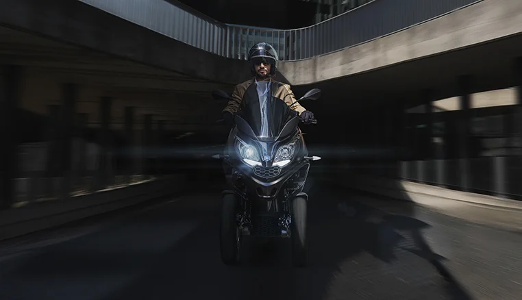 photo des gammes de moto Piaggio